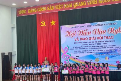 Đội Bóng Chuyền Nữ THCS Trần Quốc Toản Tỏa Sáng, Giành Giải Ba Tại Hội Thao Xã Kiến Đức 2025